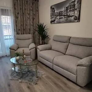 https://nadiav.hotelinveneto.com